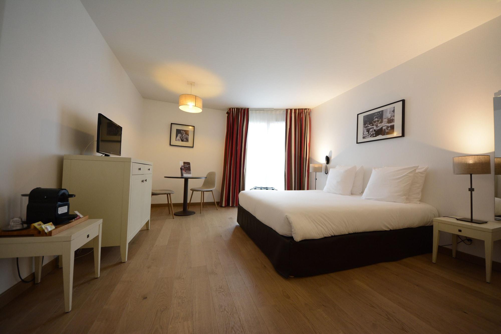Hotel Cerise ชาตู ภายนอก รูปภาพ