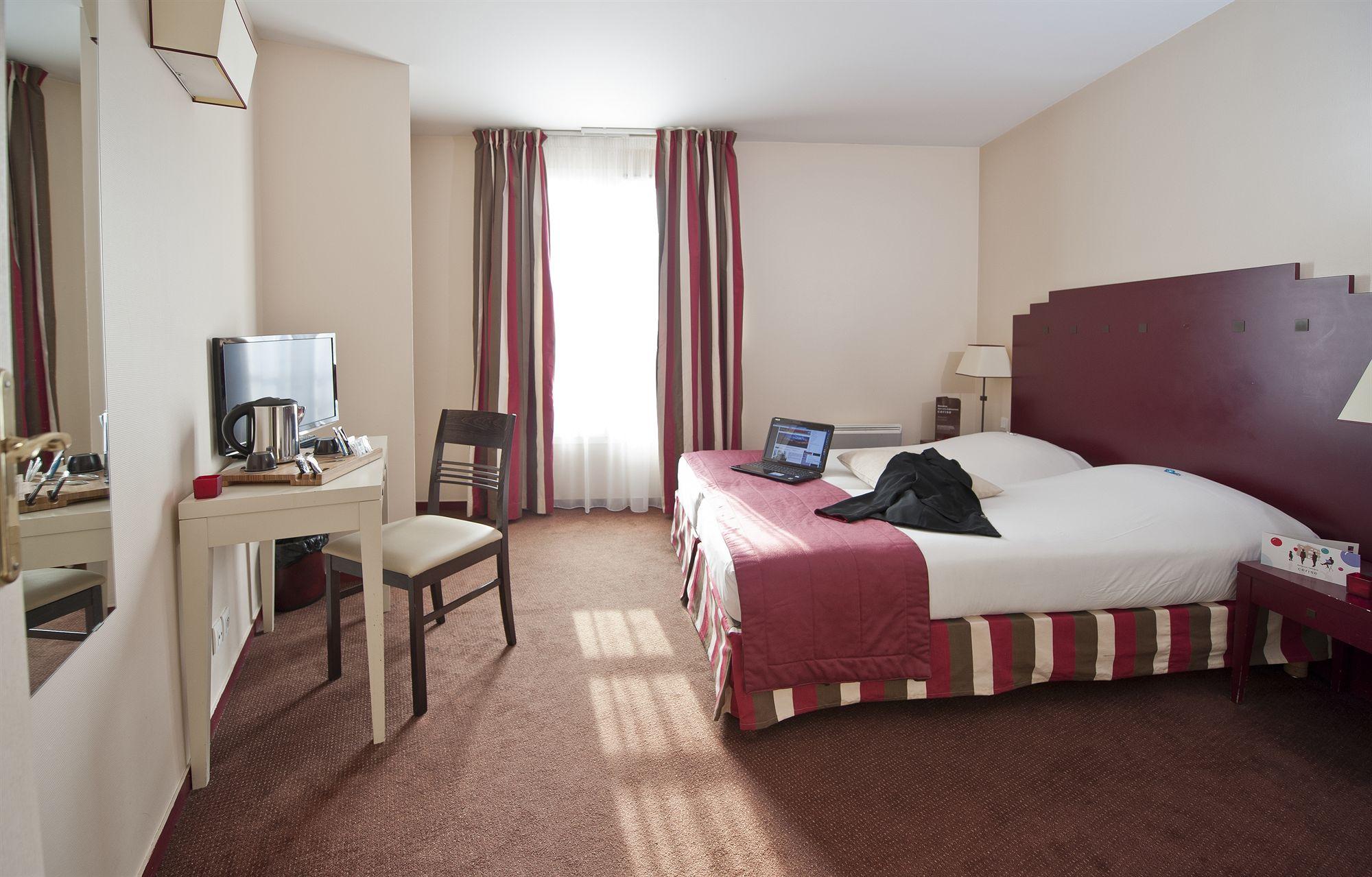 Hotel Cerise ชาตู ภายนอก รูปภาพ